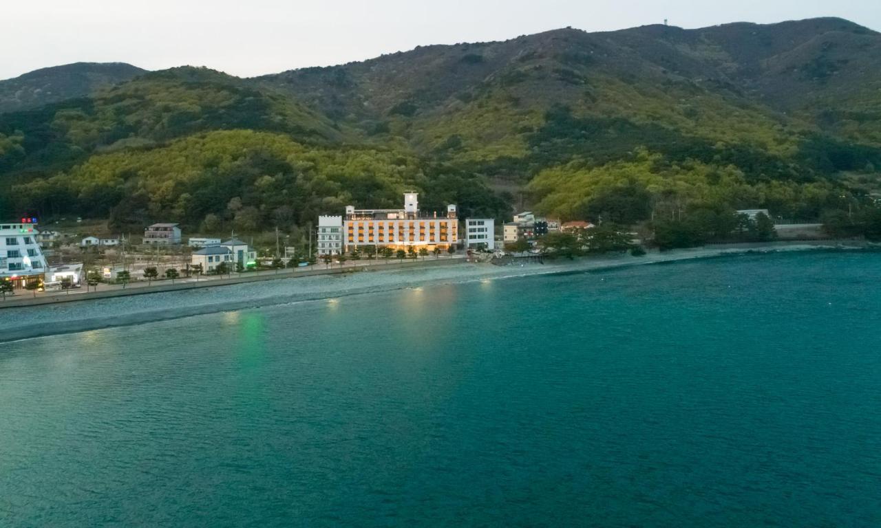 Stubborn Hotel Geoje Exterior foto